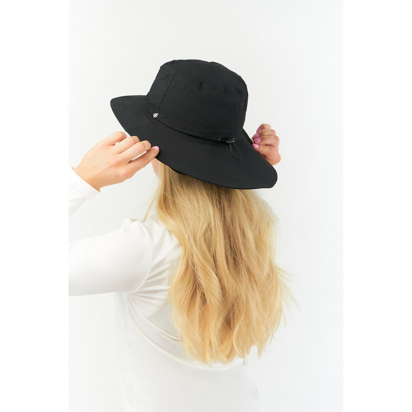 Surprizeshop Ladies Fleece Lined Waterproof Golf Hat with Extended Brim in Black