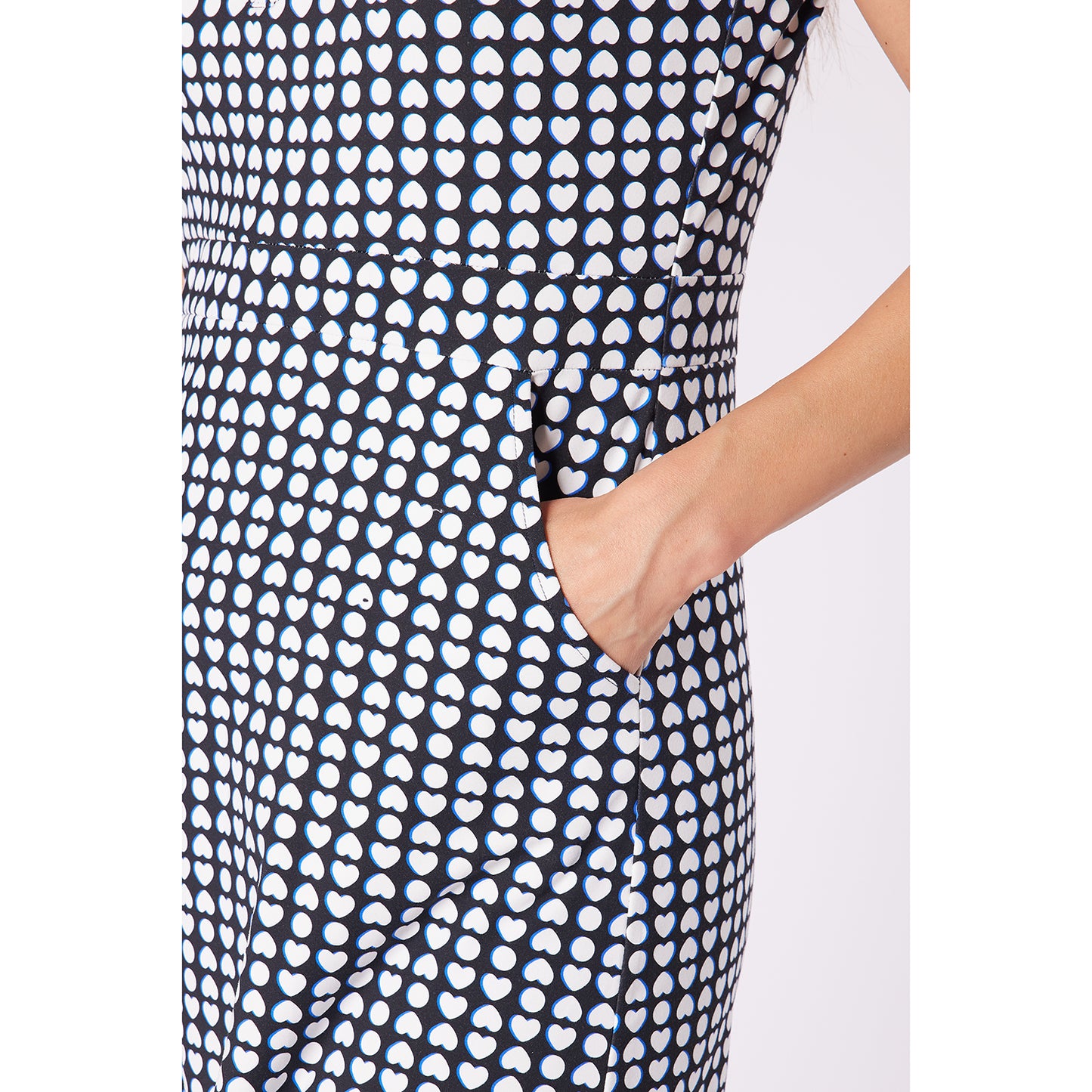 Swing Out Sister Ladies Sleeveless Print Dress in Love Golf
