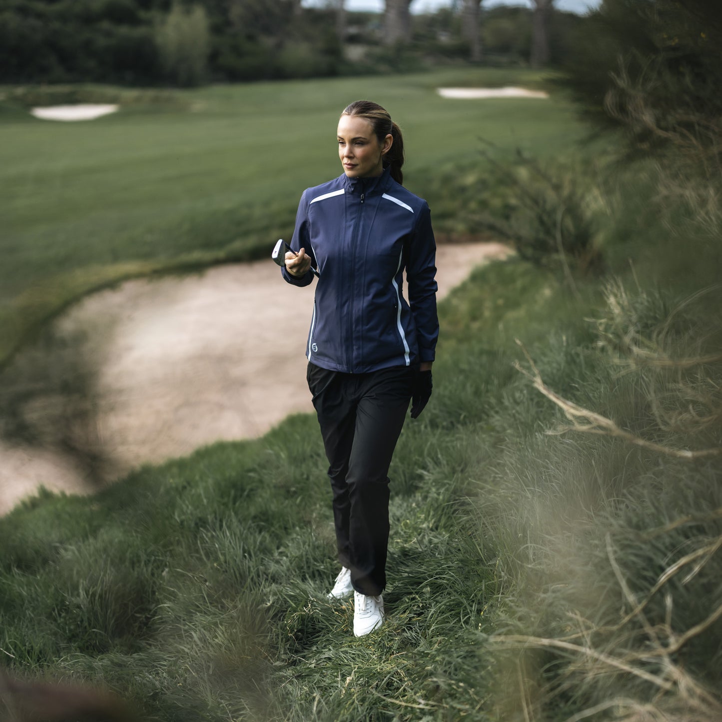 Sunderland Ladies Lightweight Waterproof Jacket - Timeless Protection for Every Round