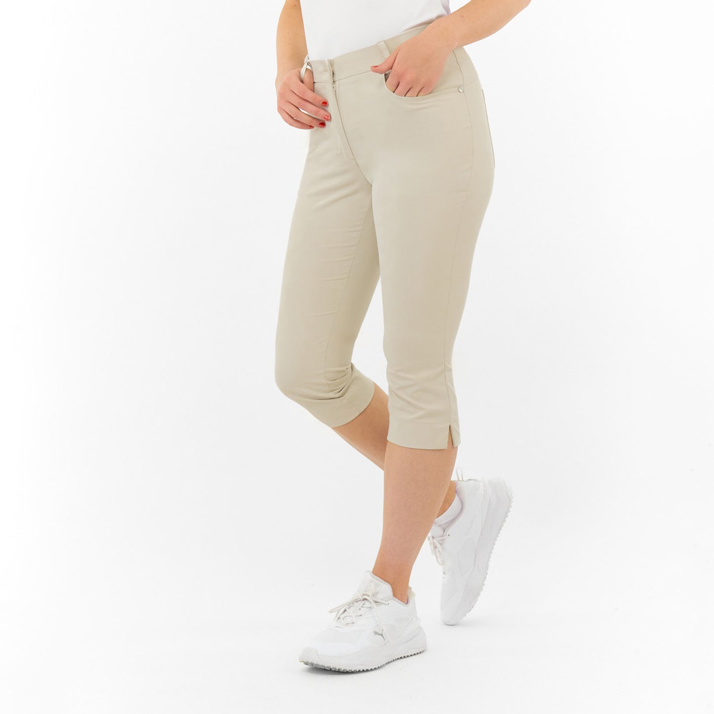 Pure Golf Ladies Stretch Capri – Lightweight Comfort Meets Active Style