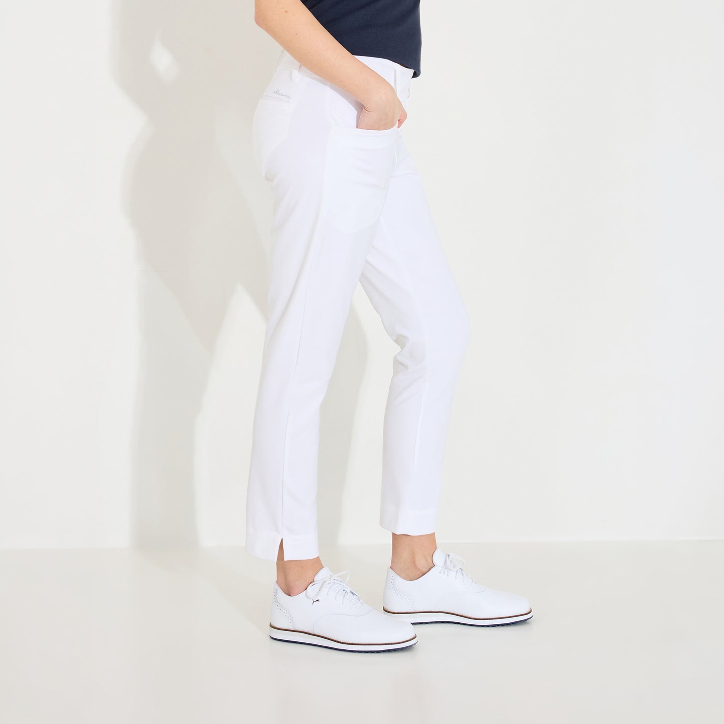 Abacus Ladies 7/8 Pull-On Trousers - Effortless Style & Performance