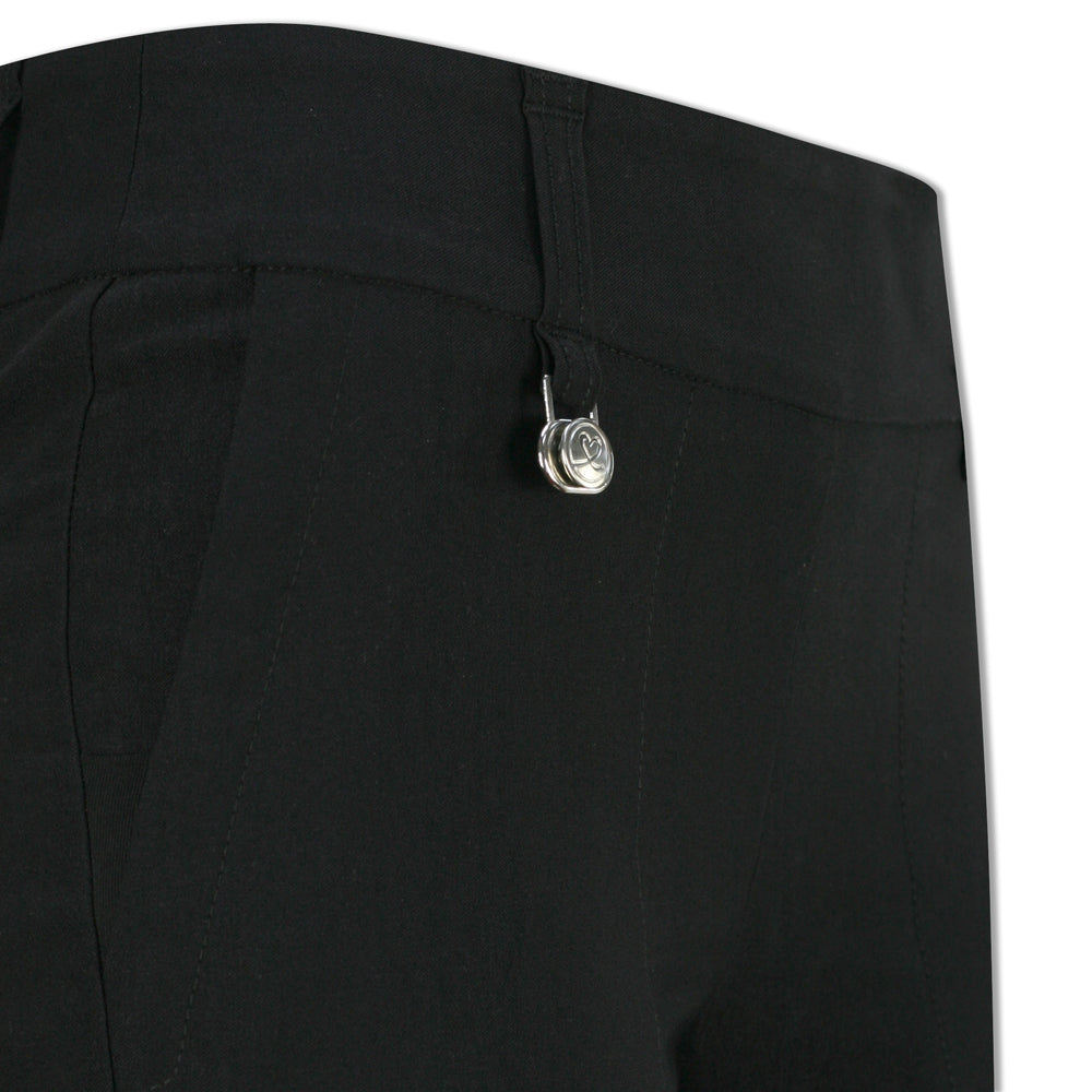 Daily Sports Ladies Pull-On 7/8 Trousers with Super-Stretch Finish in Black