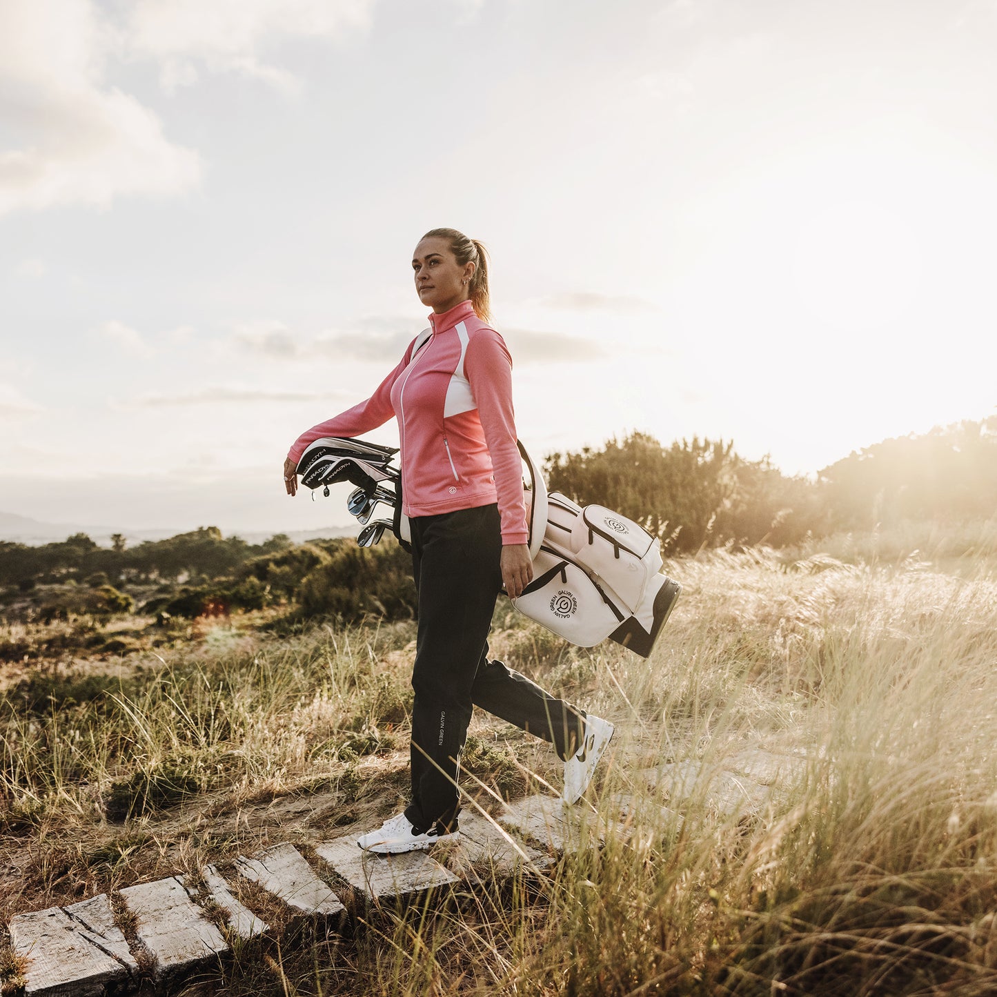 Galvin Green Ladies INSULA Jacket with Shaped Contrast Panels in Camelia Rose & White