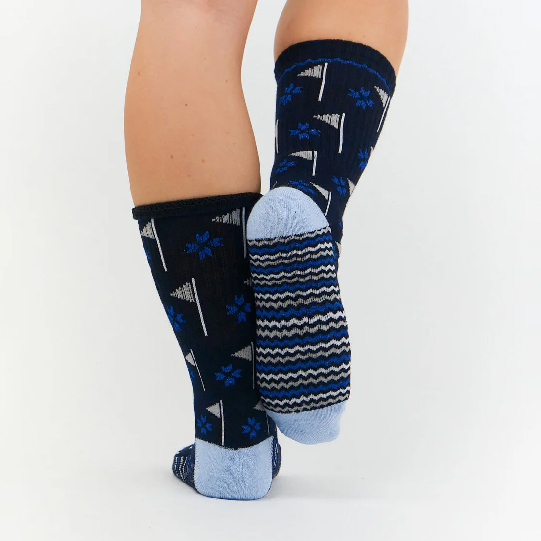 Surpizeshop Ladies 3 Pair Pack of Crew Golf Flag Socks