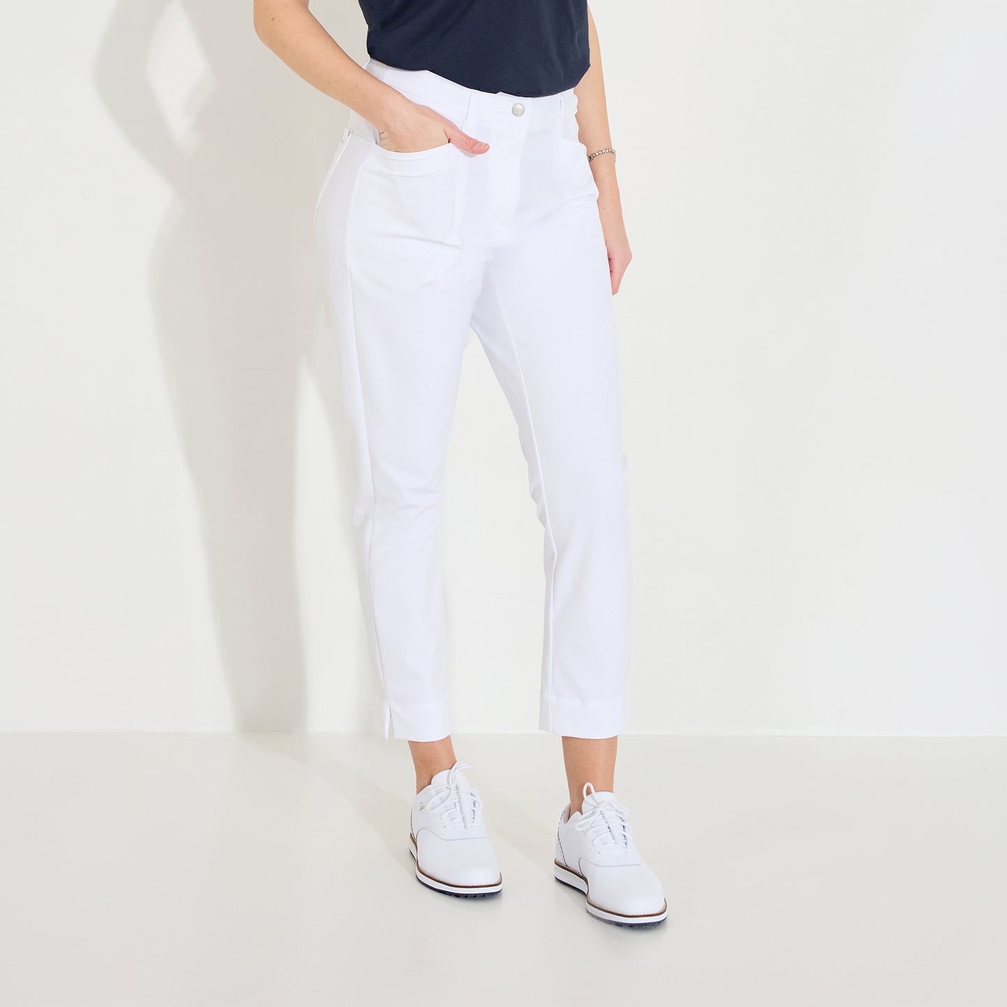 Abacus Ladies 7/8 Trousers - Elegant Style On and Off The Golf Course