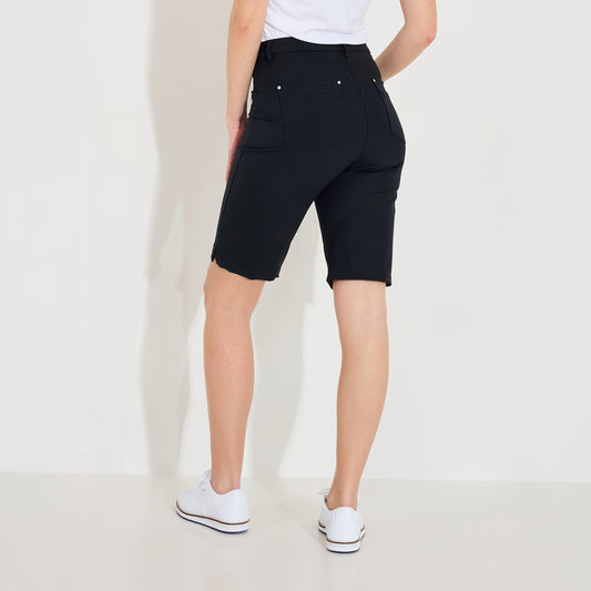 Abacus Ladies City Shorts in Black - Where Comfort Meets Chic
