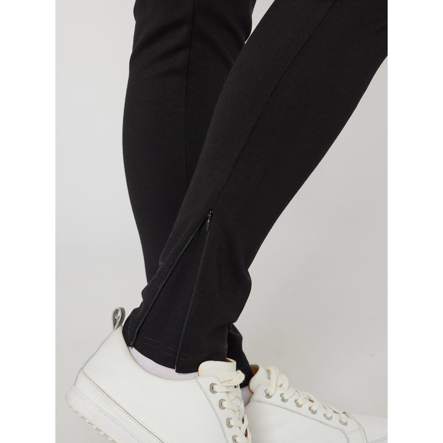 Swing Out Sister Ladies Tanya Fashion Trousers in Pitch Black