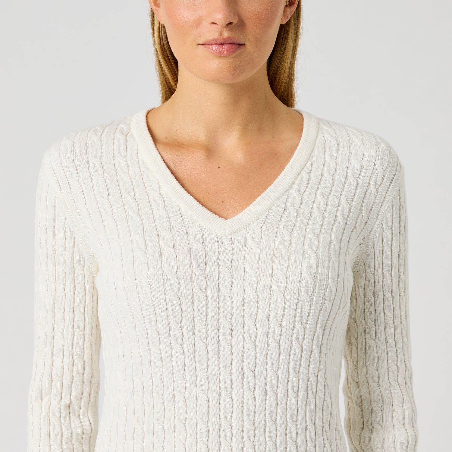 Daily Sports Ladies Cashmere Blend Cable Knit Sweater - Effortless Elegance