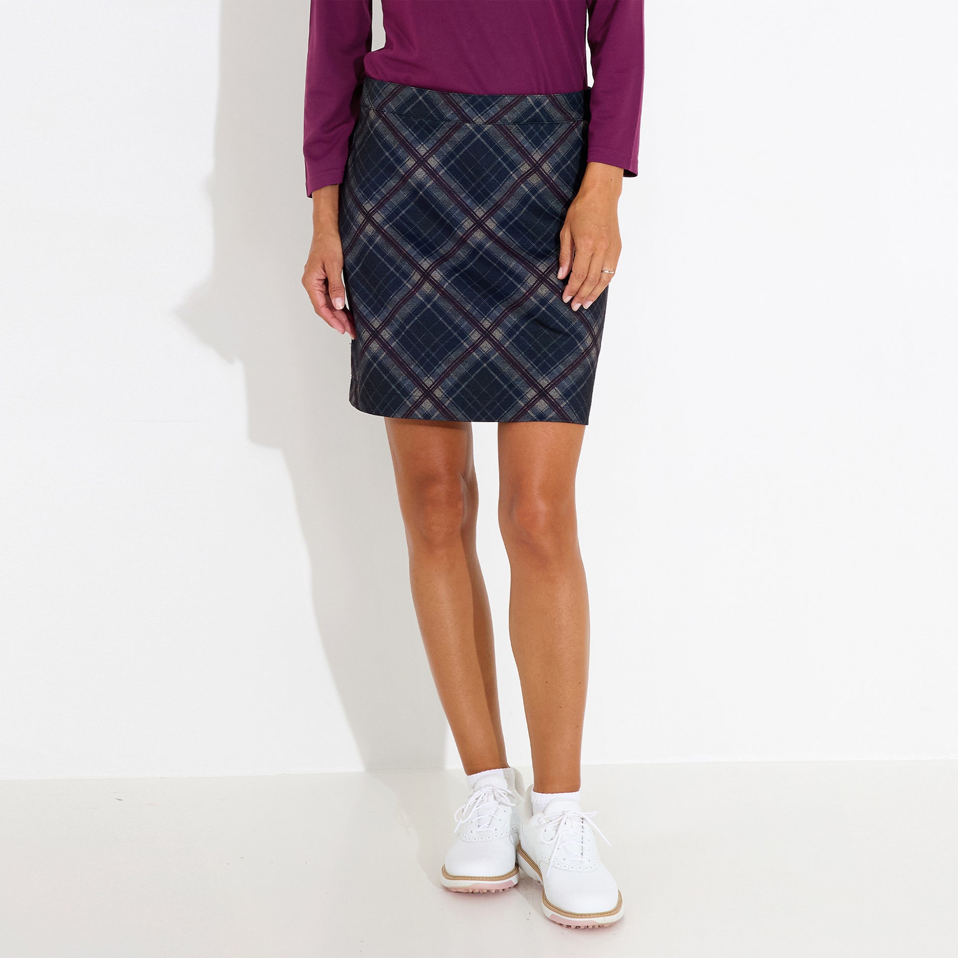 Abacus Ladies Pull-On Skort with Striking Tartan Print - Comfortable & Ready for the Course