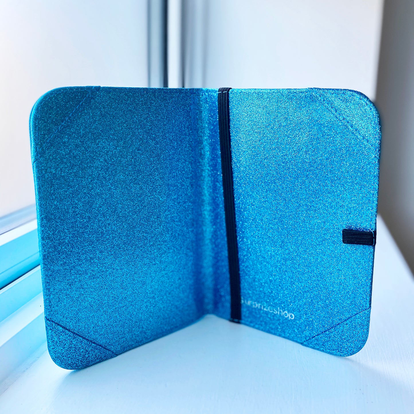 Surprizeshop Scorecard Holder in Aqua Glitter