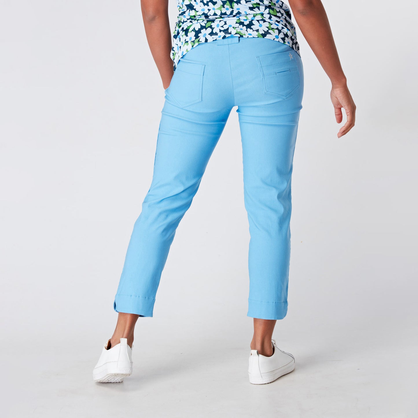 Swing Out Sister Ladies Pull-On 7/8 Trousers in Tranquil Blue