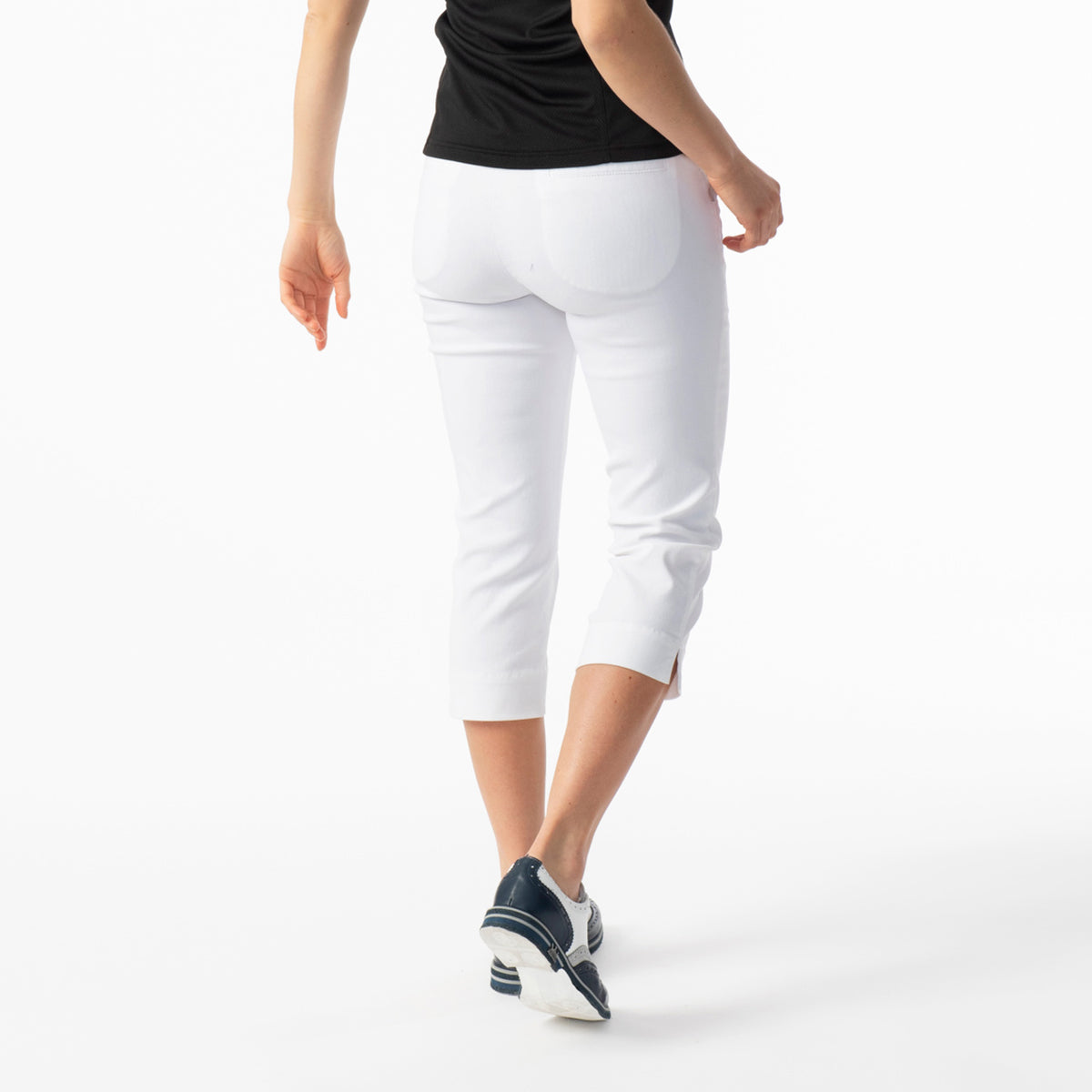 Daily Sports Ladies Pull-On White Golf Capris 