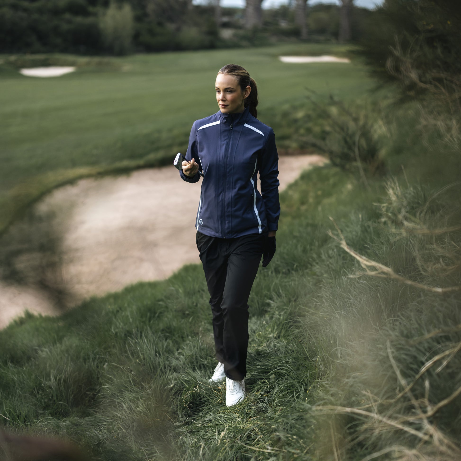 Sunderland Ladies Lightweight Waterproof Jacket - Timeless Protection for Every Round