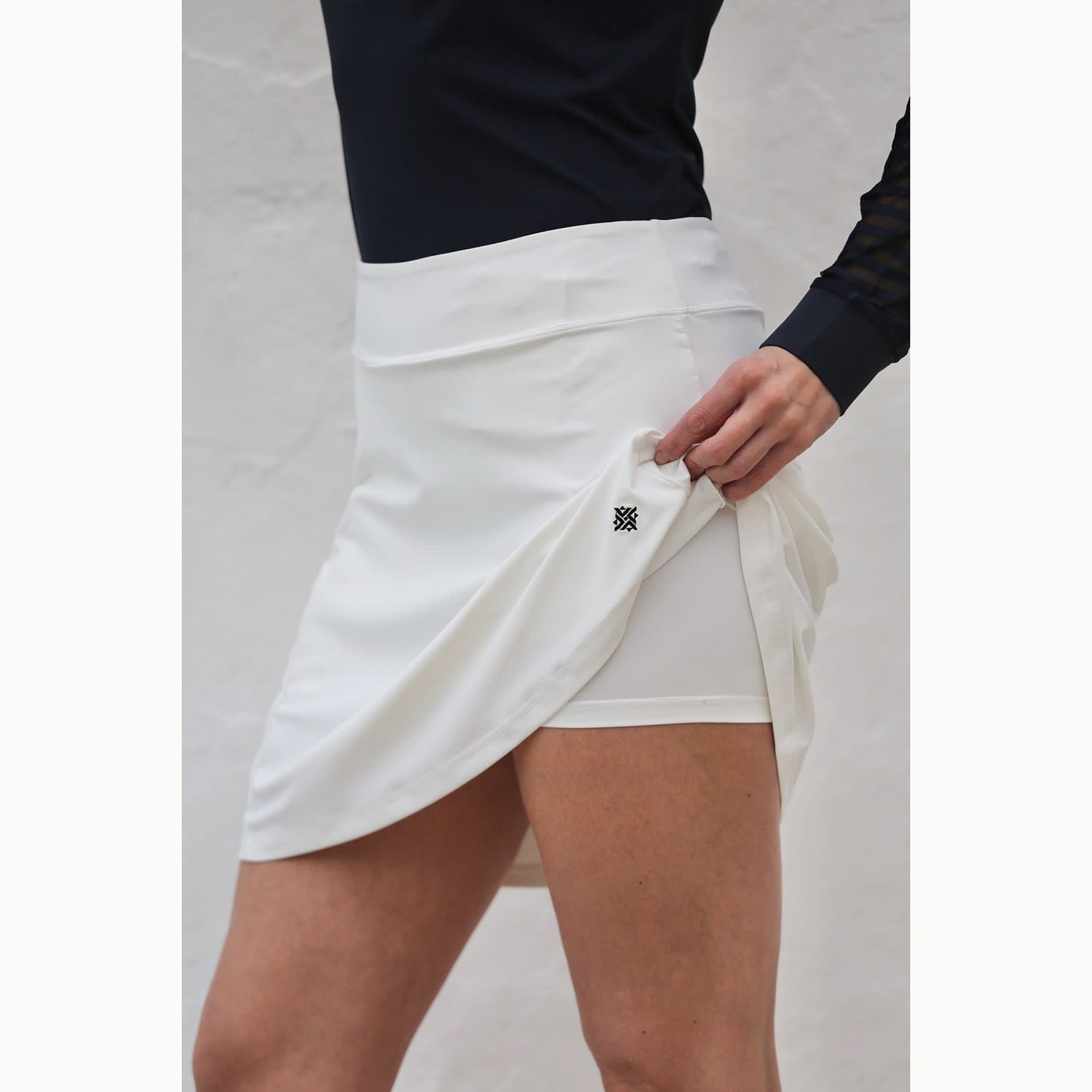 Famara Ladies Kick Pleat Skort in White