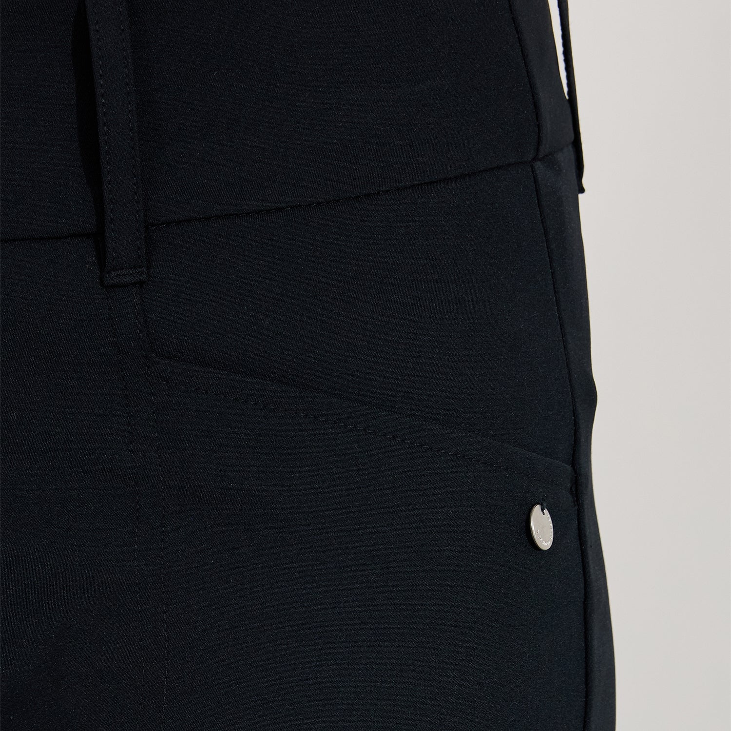 Abacus Ladies 7/8 Pull-On Trousers in Black- Effortless Style & Performance