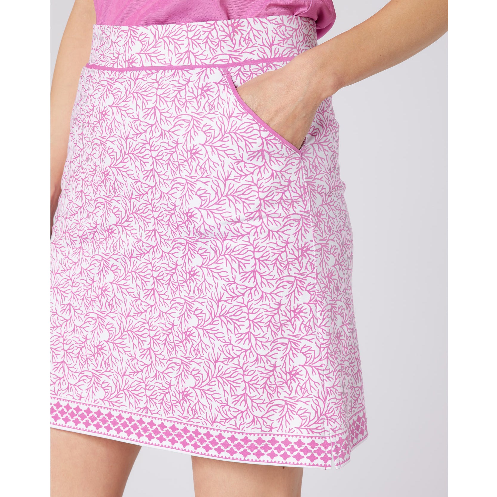 Swing Out Sister Ladies Pull-On Skort with Head Turning Print - An Ideal Choice For Active Days