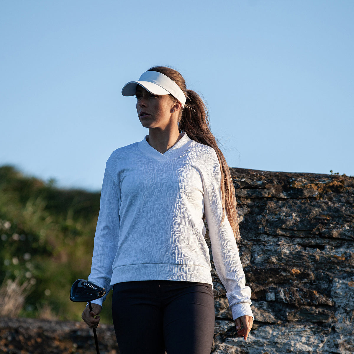 Galvin Green Women's V-Neck Mid-Layer