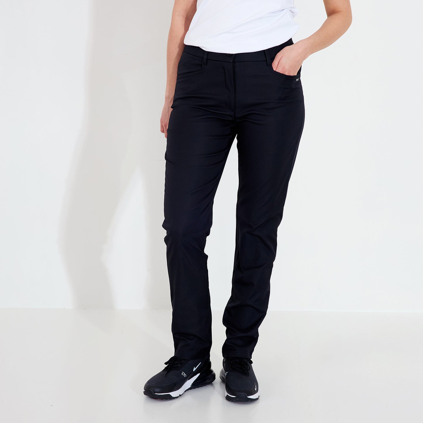 Abacus Ladies Trousers in Black - Where Performance Meets Elegance