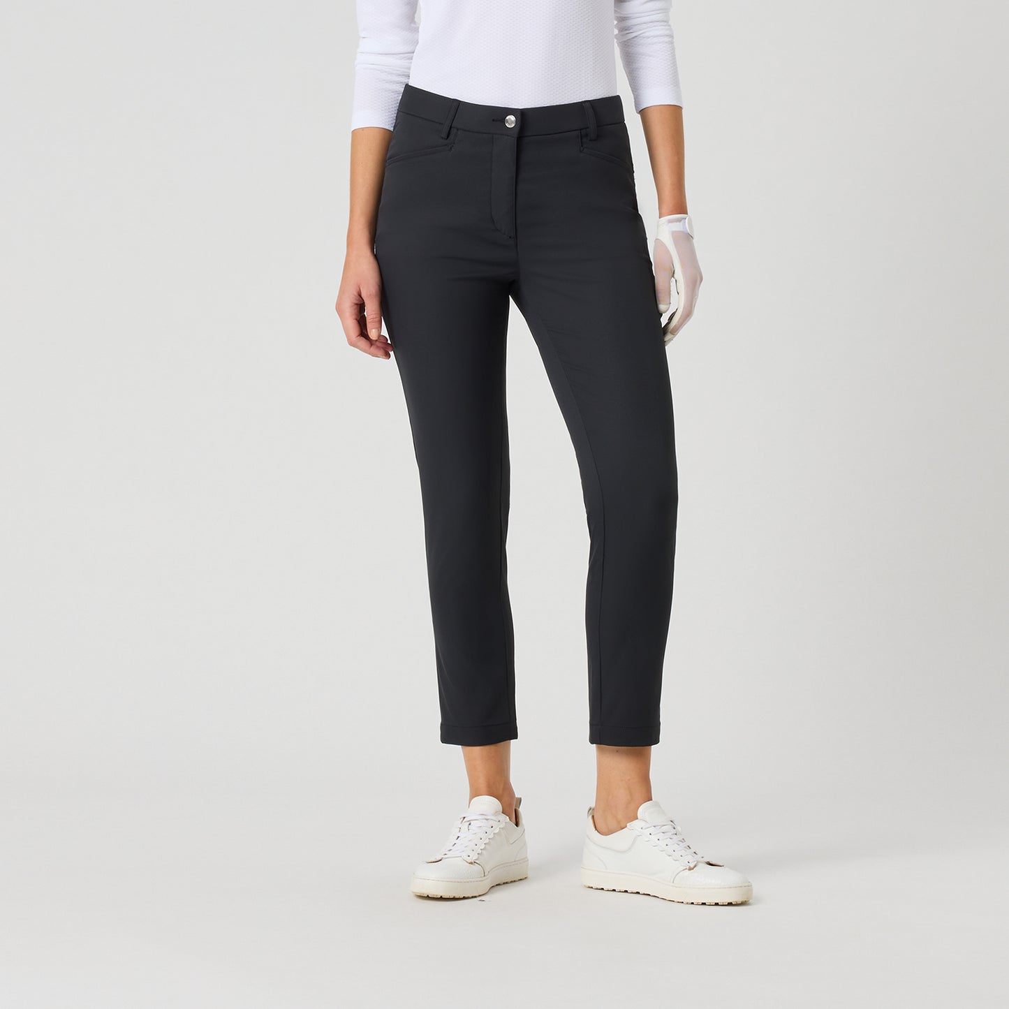 Daily Sports Ladies 7/8 Trousers in Black - The Wardrobe Essential with Timeless Appeal