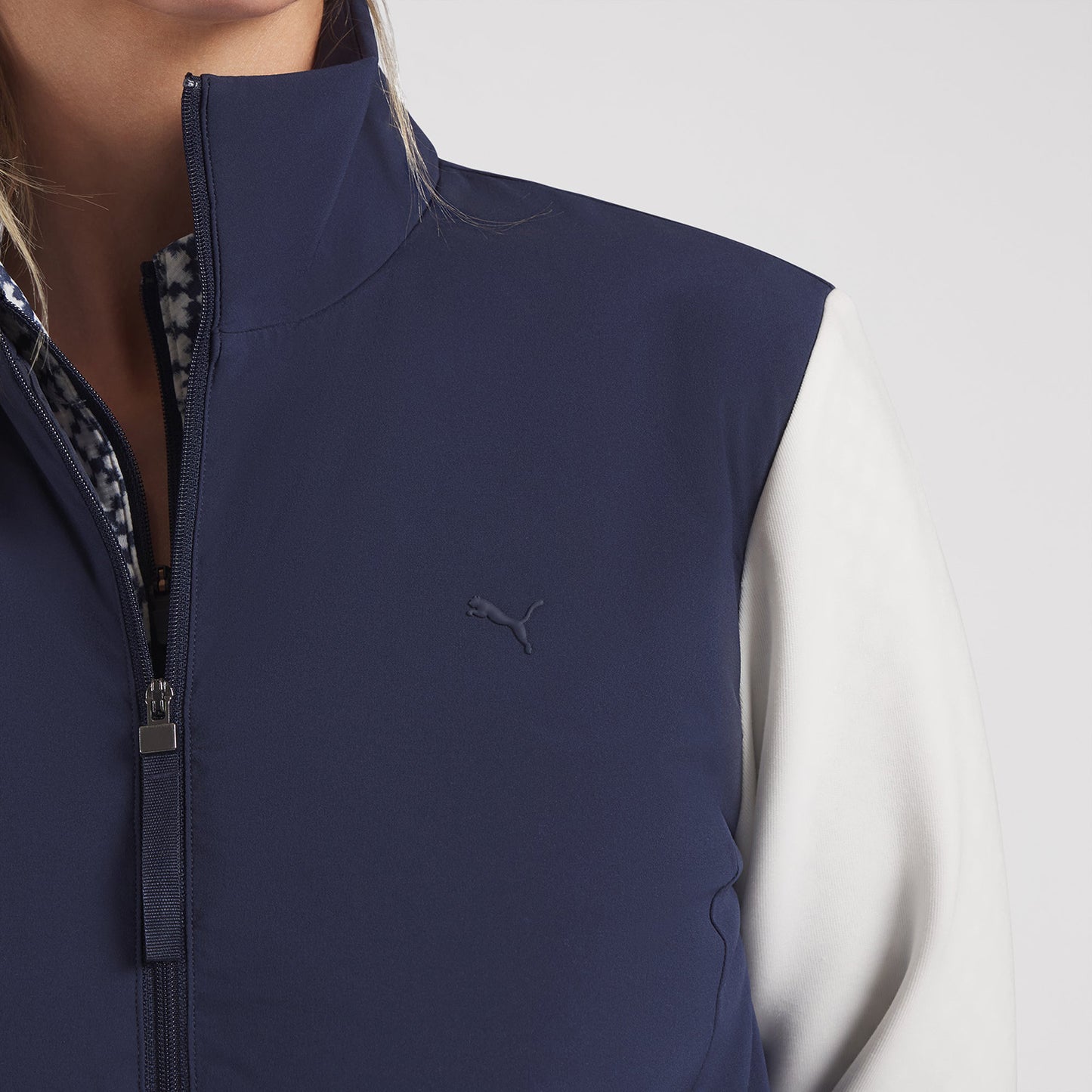 Puma Ladies Hybrid Jacket The Perfect Blend of Warmth, Stretch & Style