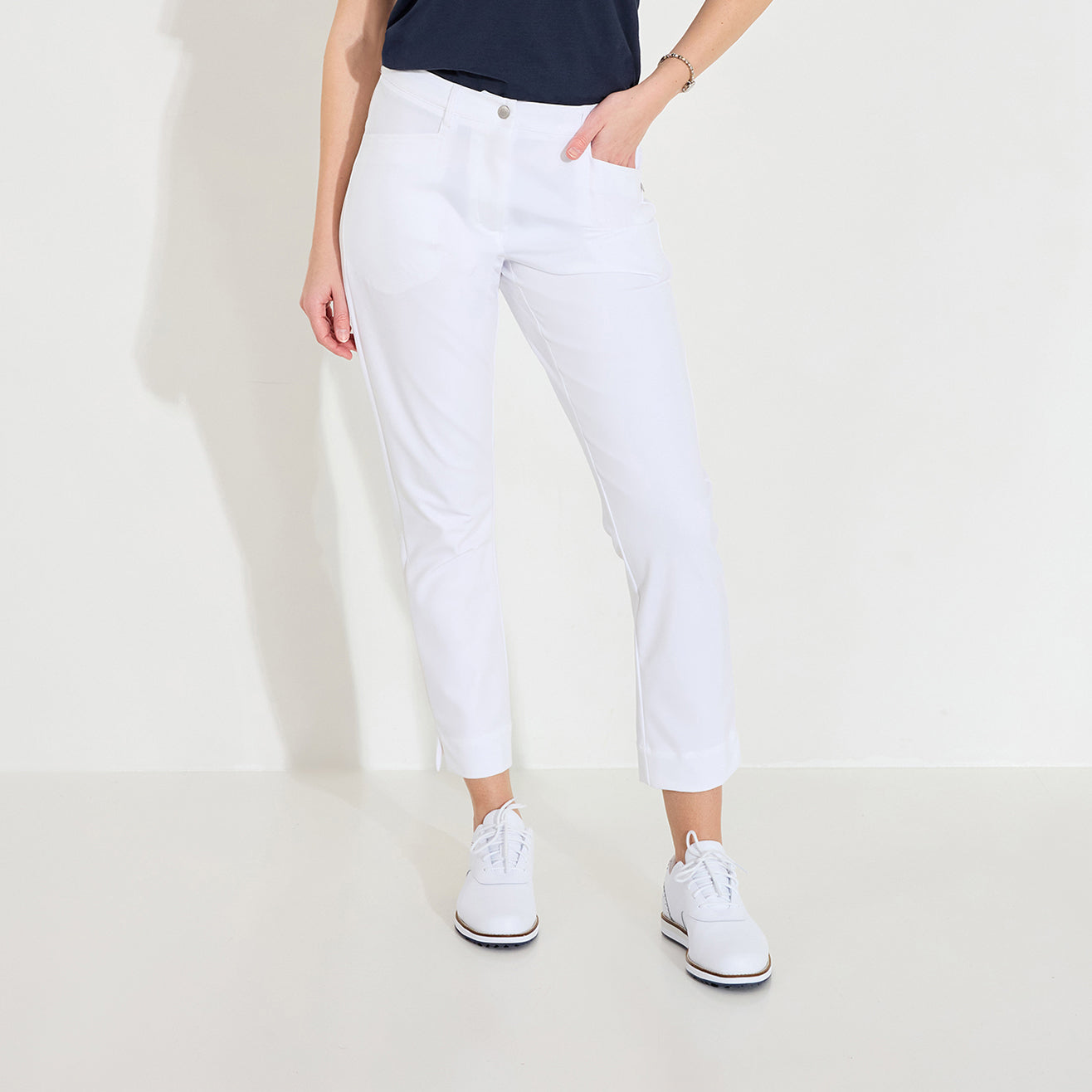 Abacus Ladies 7/8 Trousers - Elegant Style On and Off The Golf Course