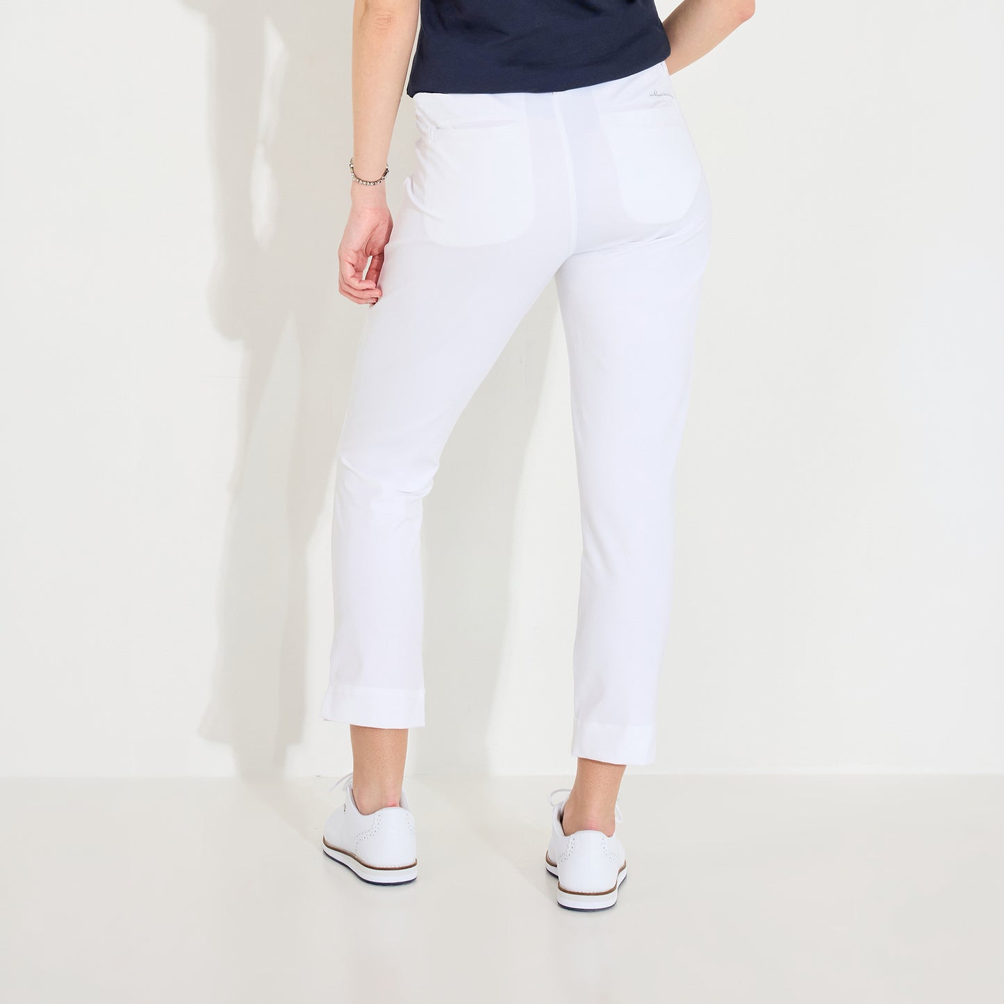 Abacus Ladies 7/8 Pull-On Trousers - Effortless Style & Performance