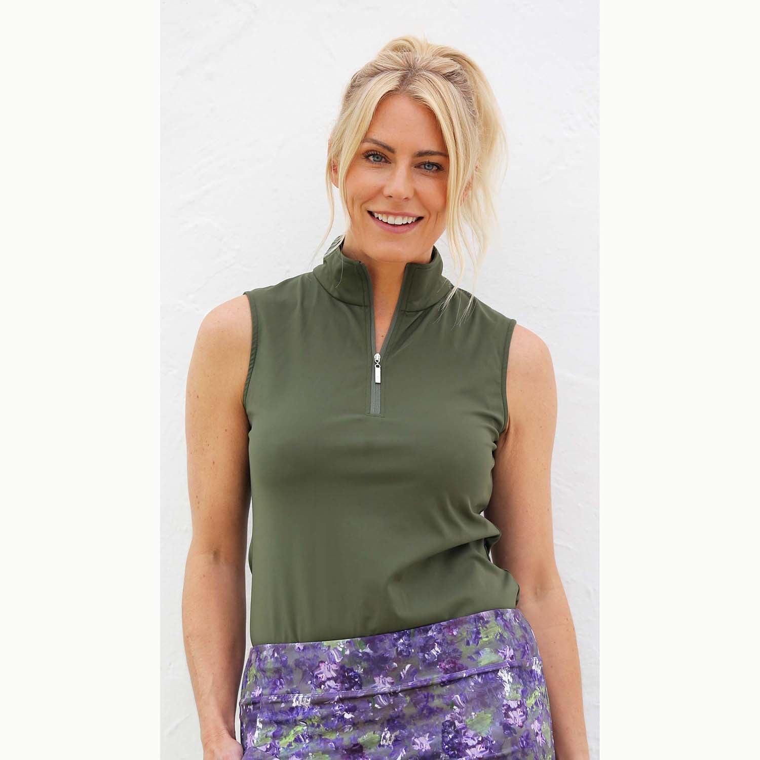 FAMARA Ladies Sleeveless Shirt In Moss