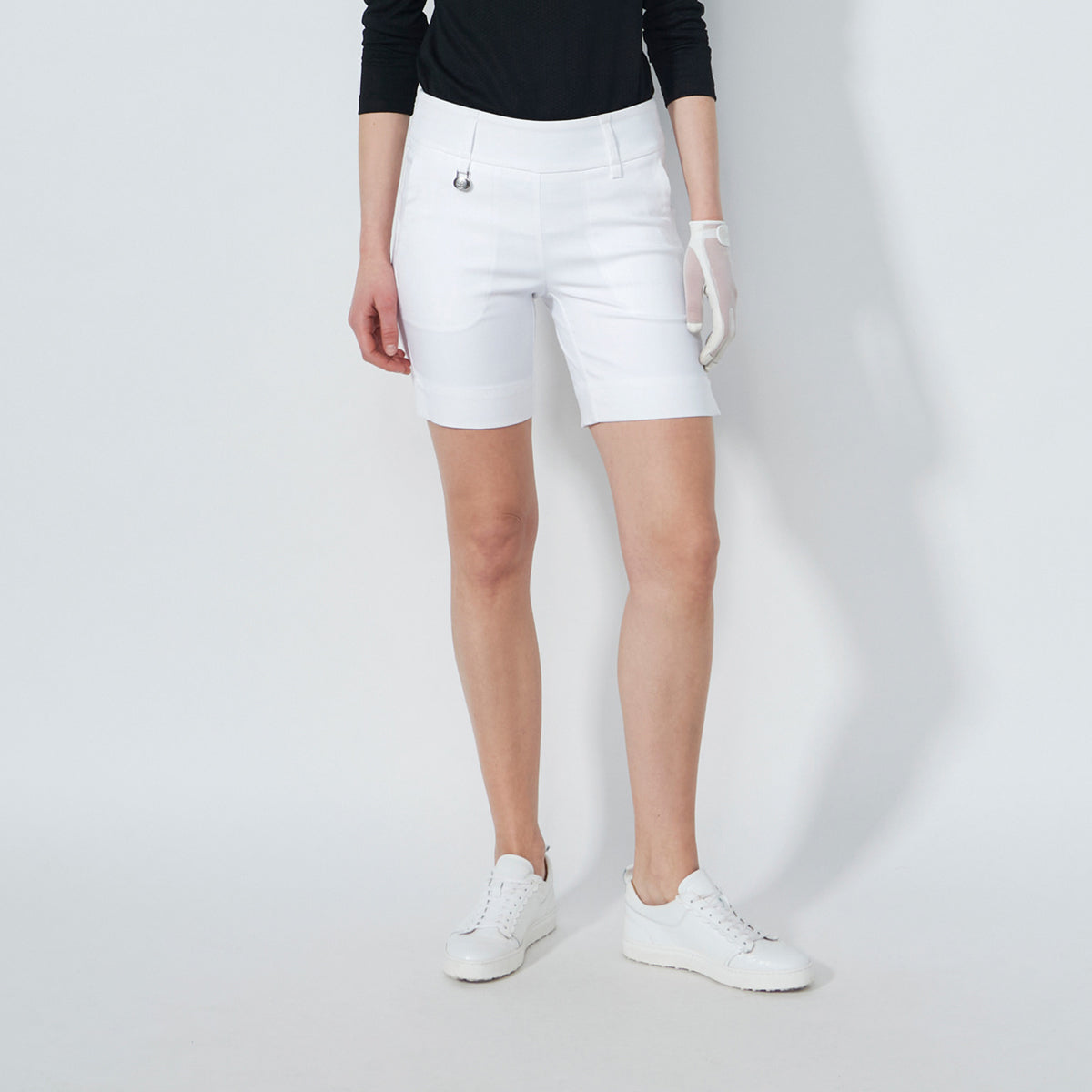 Daily Sports Ladies Shorter-Length Pull-On White Golf Shorts 