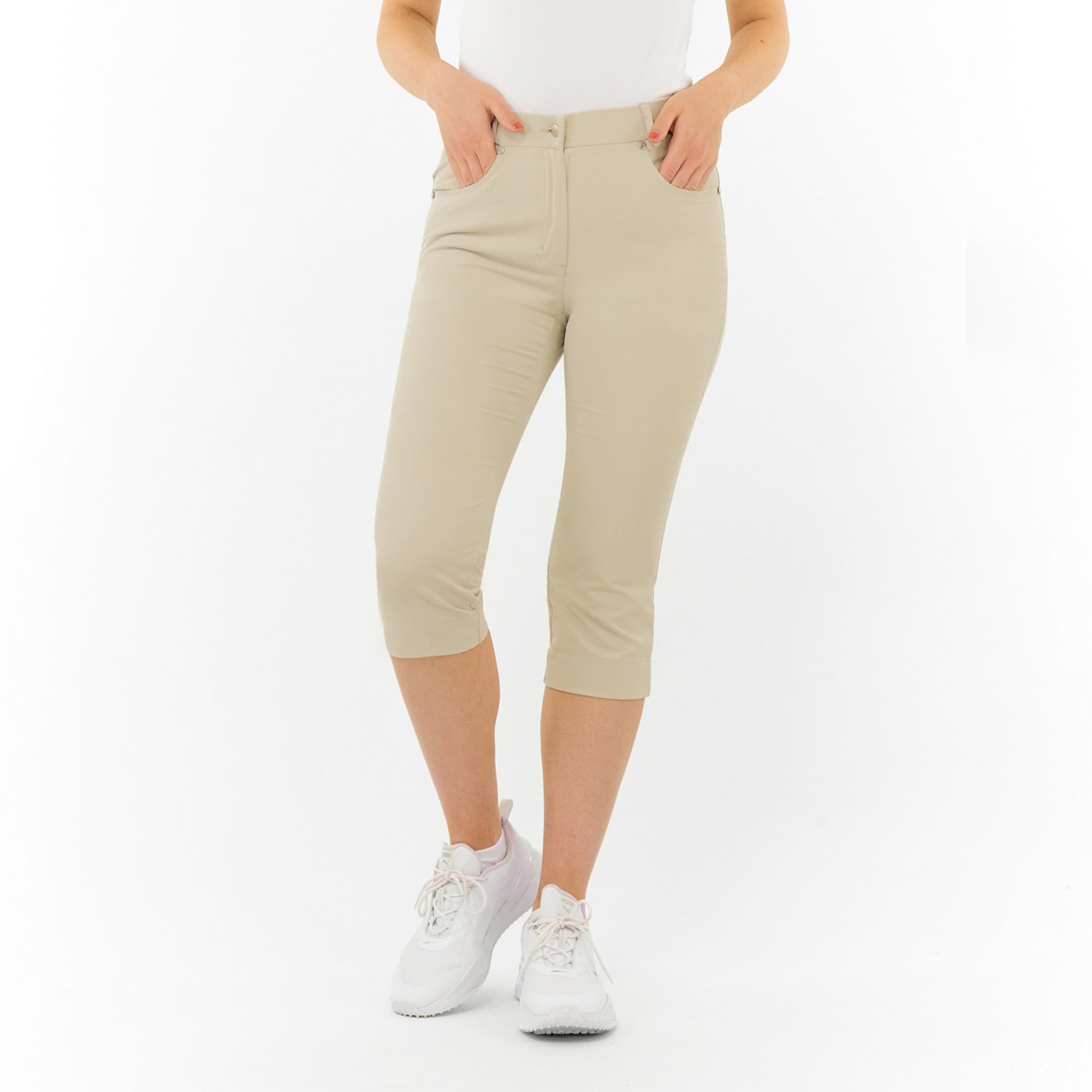 Pure Golf Ladies Stretch Capri – Lightweight Comfort Meets Active Style
