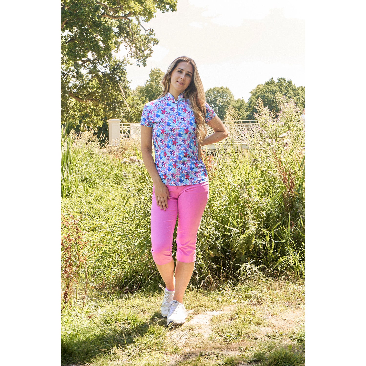 Pure Golf Ladies Stretch Capri in Azalea Pink