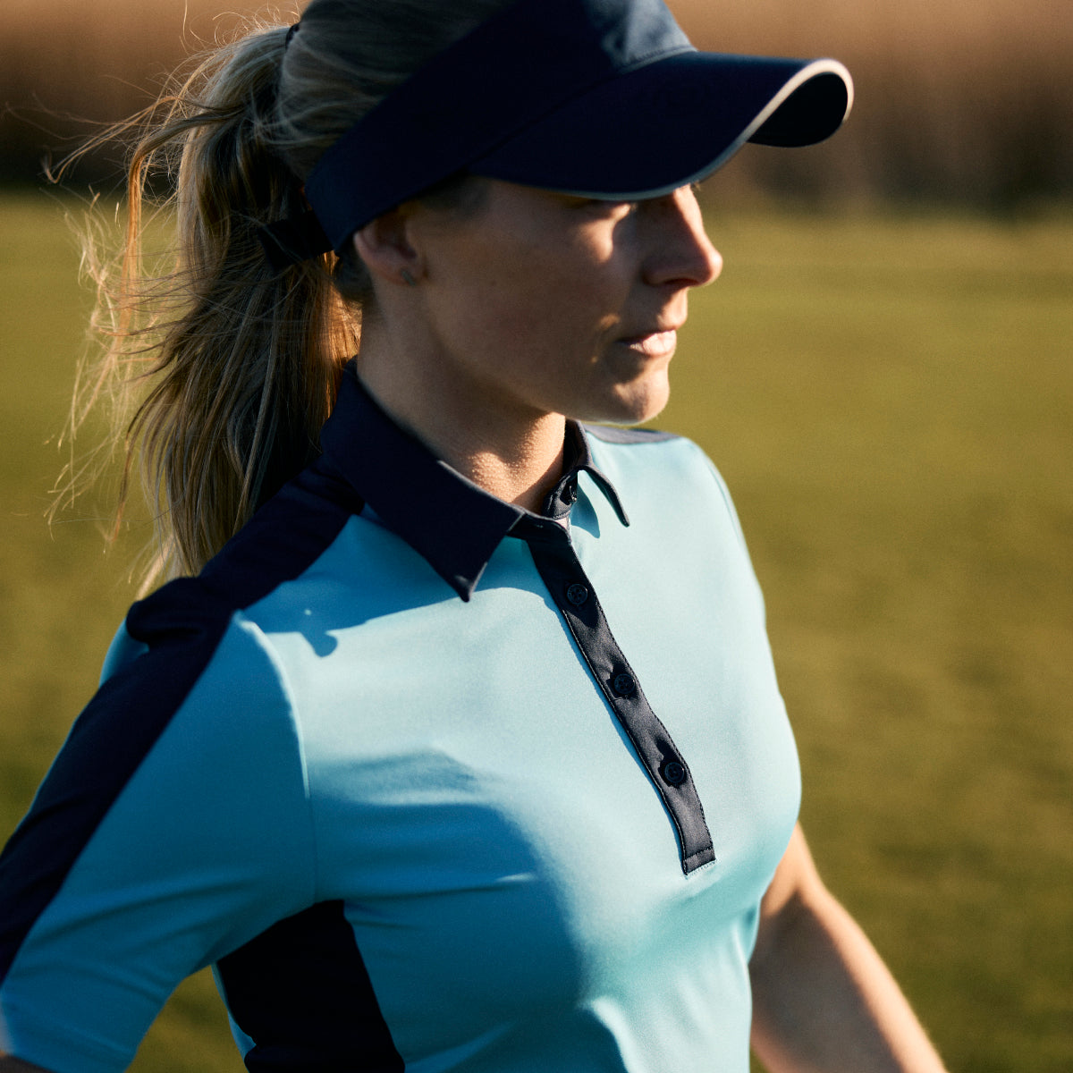 Galvin Green Ladies Short Sleeve Polo with Flattering Contrast Panels in Navy