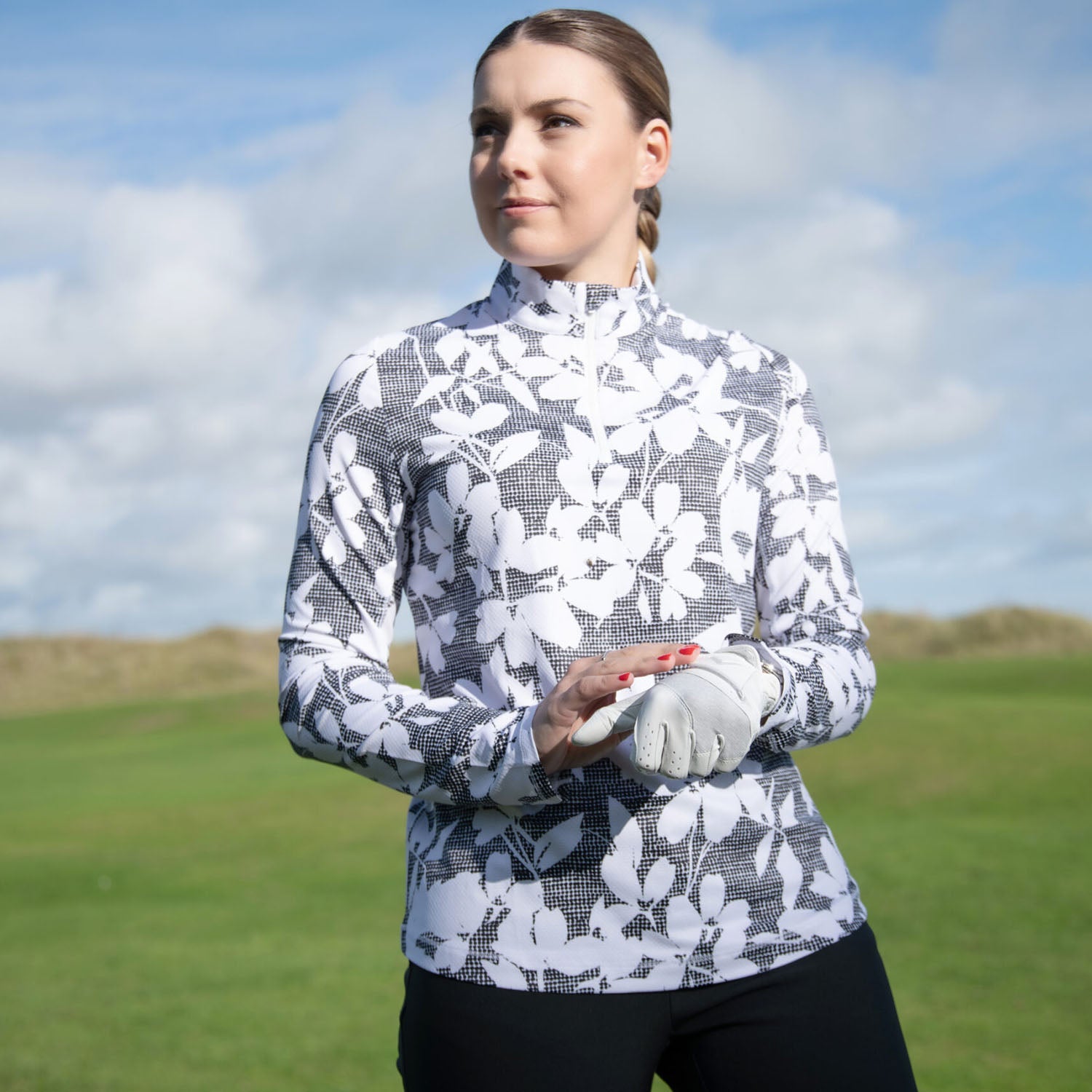 Callaway Ladies Golf Top in Black and White Abstract Floral Print