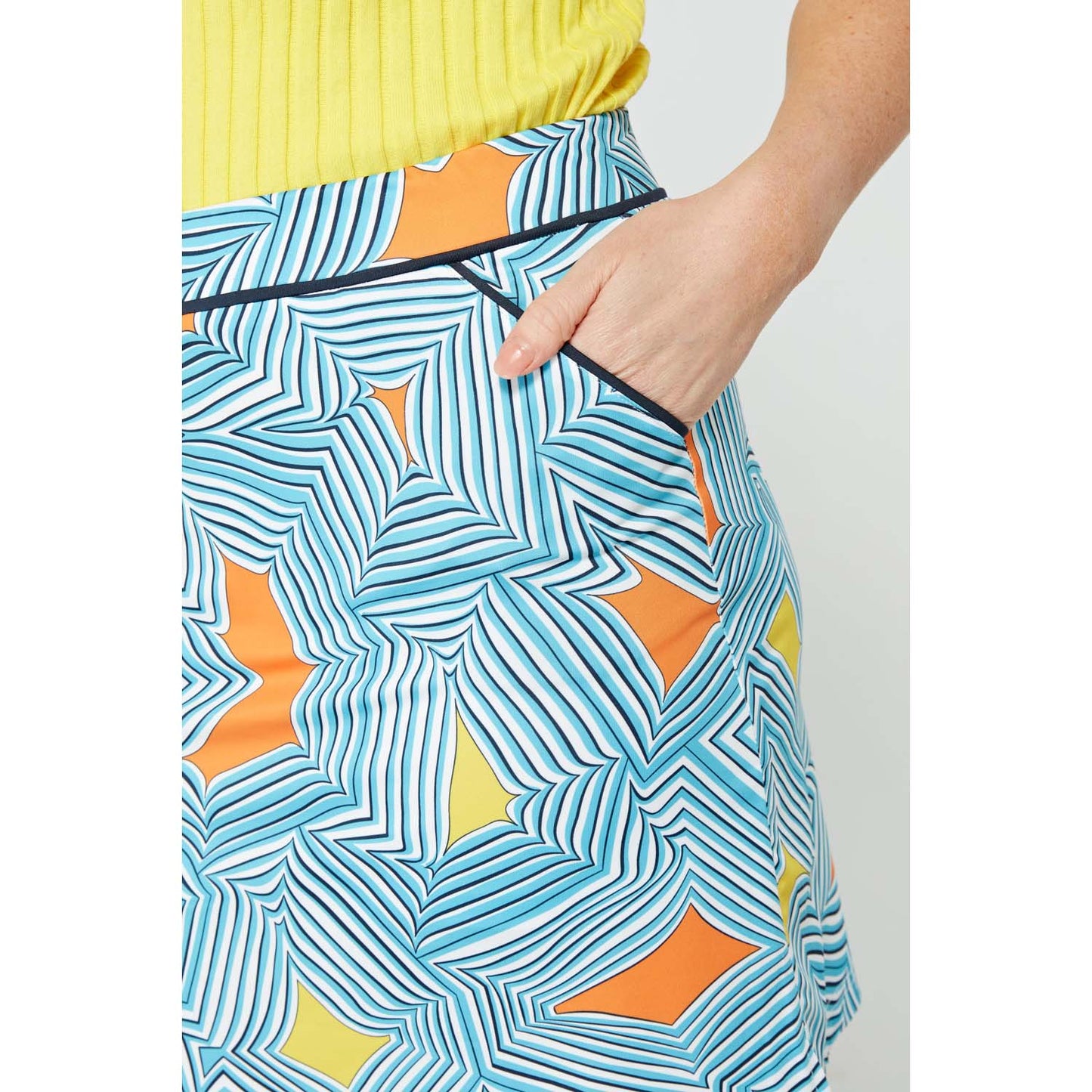 Swing Out Sister Women's Pull-On Wave Pattern Skort