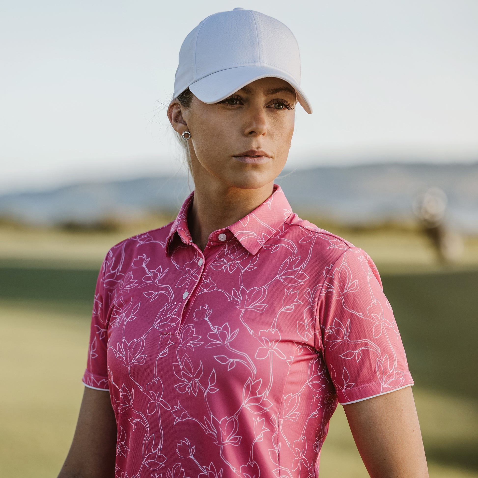 Galvin Green Ladies VENTIL8 PLUS Short Sleeve Polo with Floral Print  in Camelia Rose