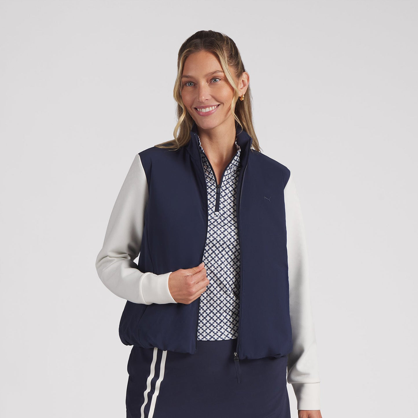 Puma Ladies Hybrid Jacket The Perfect Blend of Warmth, Stretch & Style