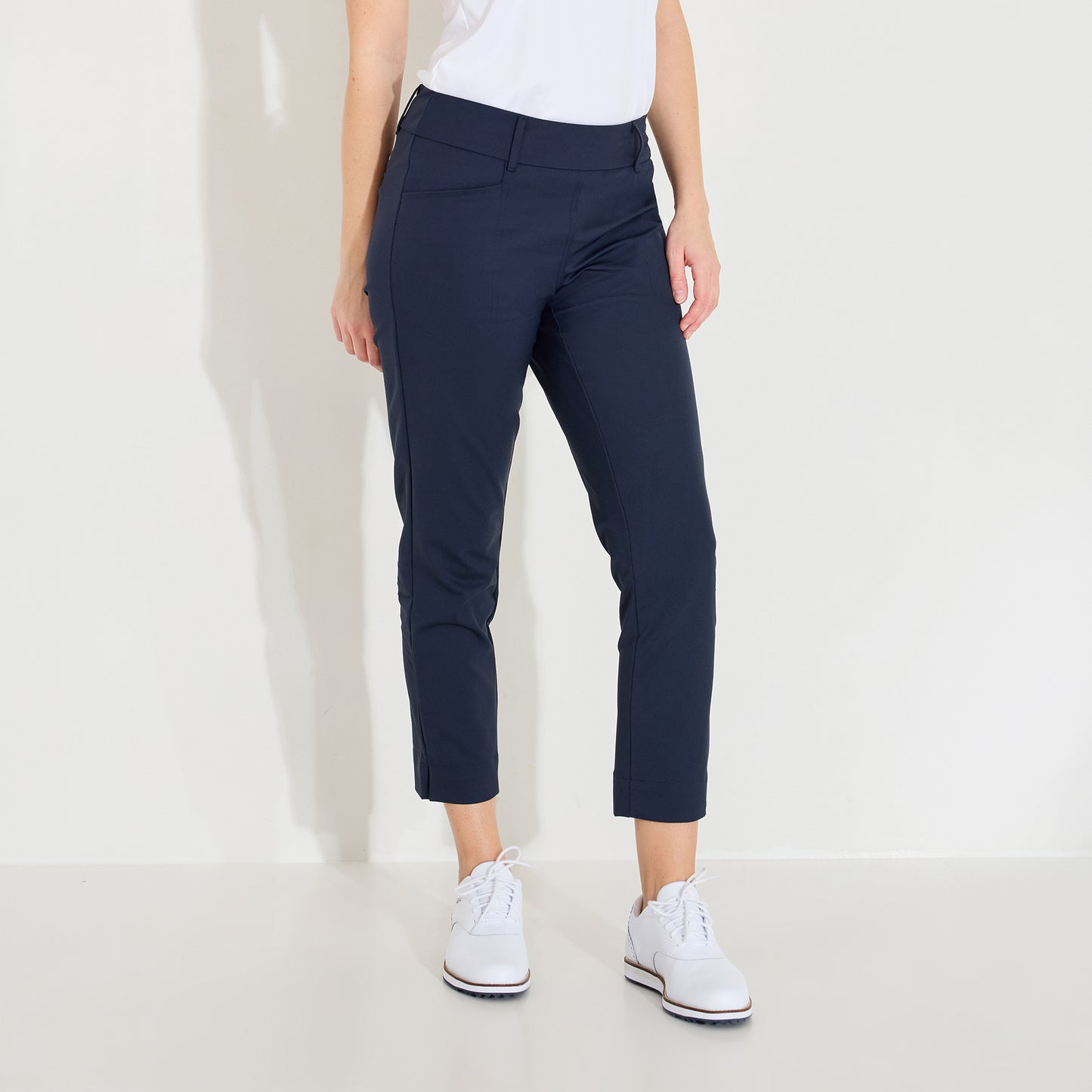 Abacus Ladies 7/8 Pull-On Trousers in Navy- Effortless Style & Performance